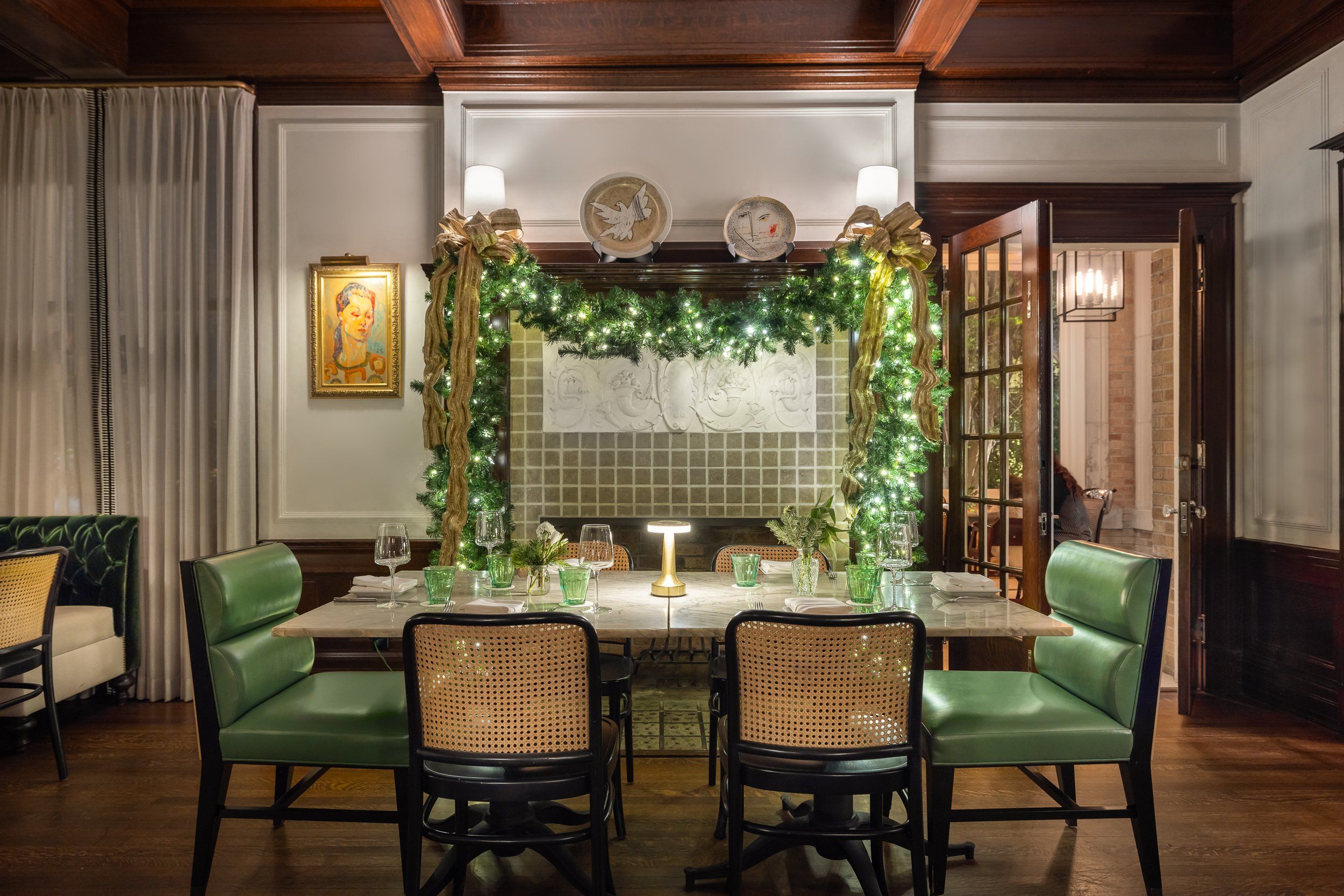 SantaApproved Supper! Here's Where to Dine Out on Christmas Day