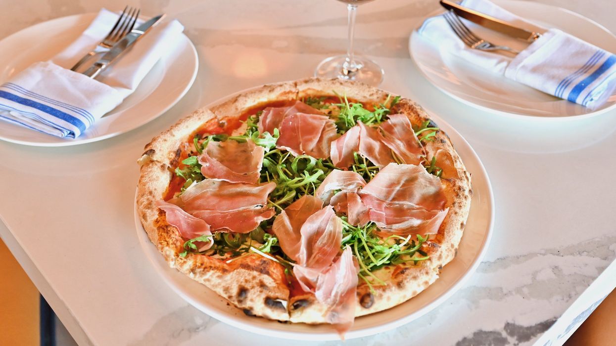 This Week’s Food News: Celeb-Backed Pizza, a Pickleball Sports Bar and More Alfresco Fun