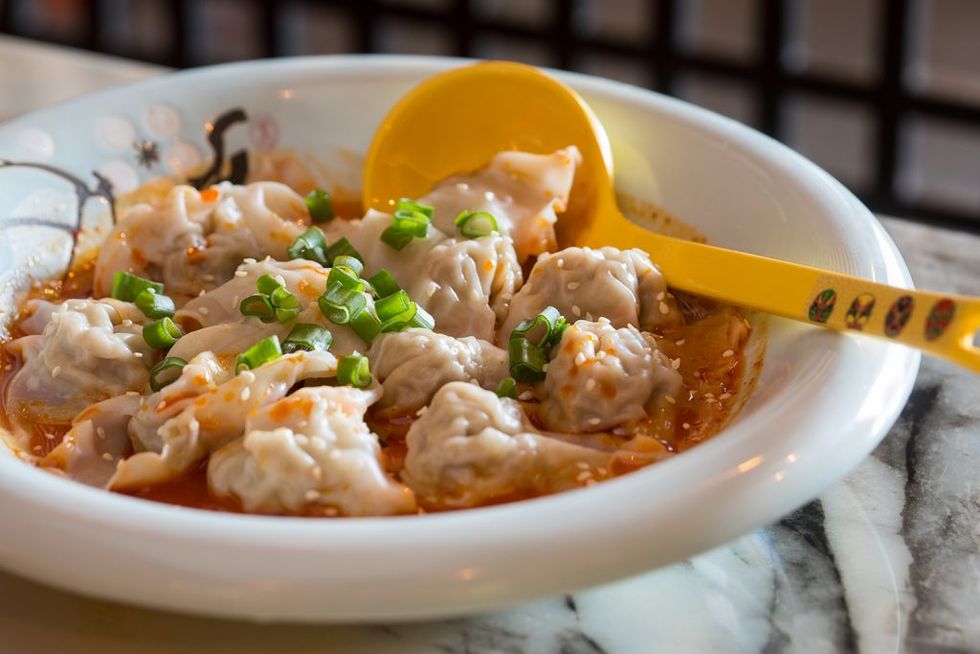 Spicy soup with dumpling