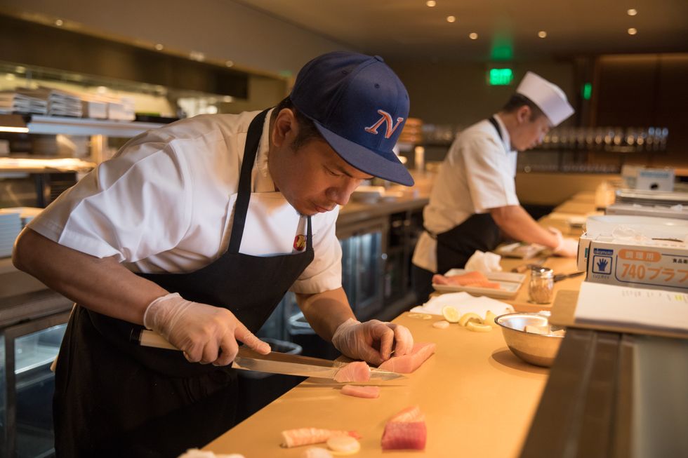 Nobu Houston_Exec Sushi Chef Eiji Saito at work