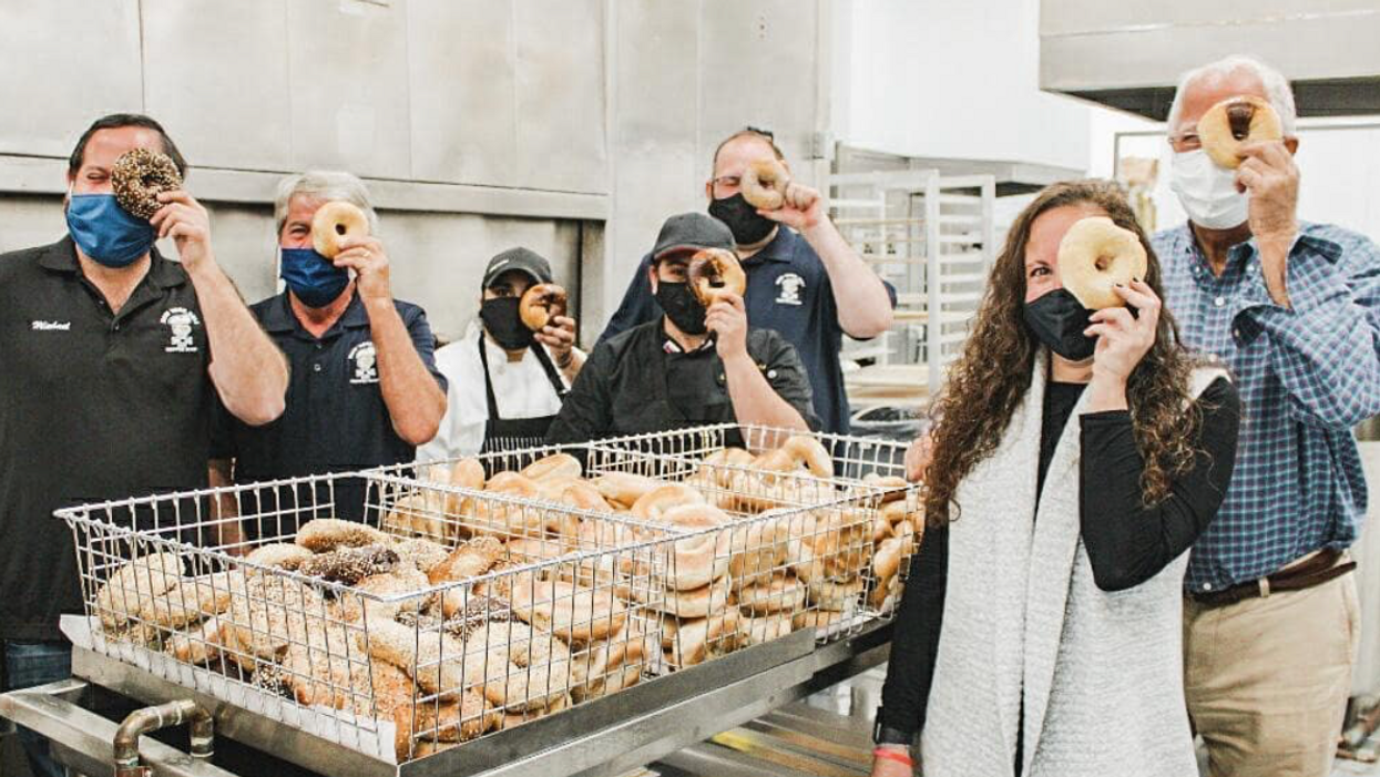 Meyerland’s Popular Bagel Shop Bakery Opens Long-Awaited Bellaire Location