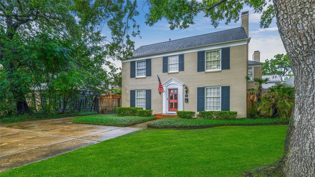 In the Heart of River Oaks, Historical Landmark Hits the Market