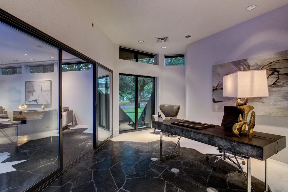 Iconic 'Darth Vader House' Sells Houston CityBook