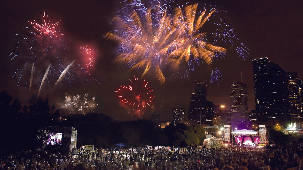 Here’s Where to Catch Dinner and a Show this Fourth of July!