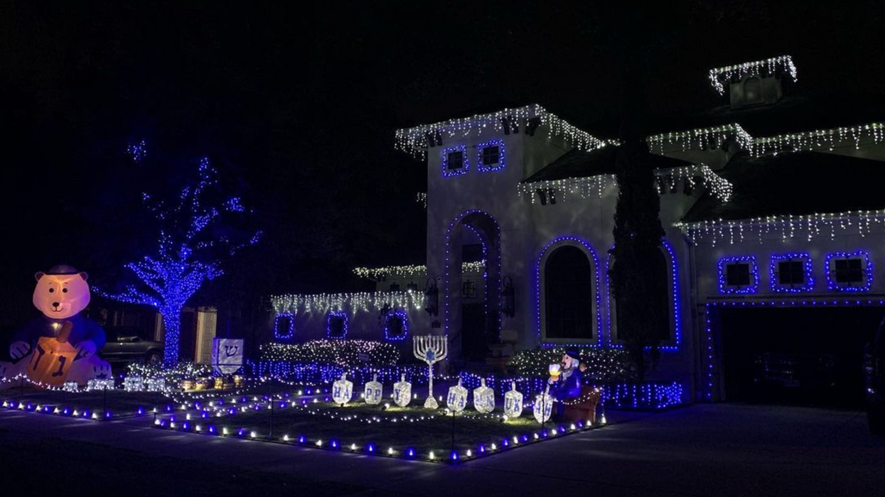 Warmth, Light, Donuts and Snow (Really!): Here Are the Best Ways to Celebrate Hanukkah